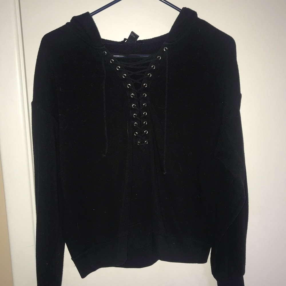 Lace up cropped hoodie